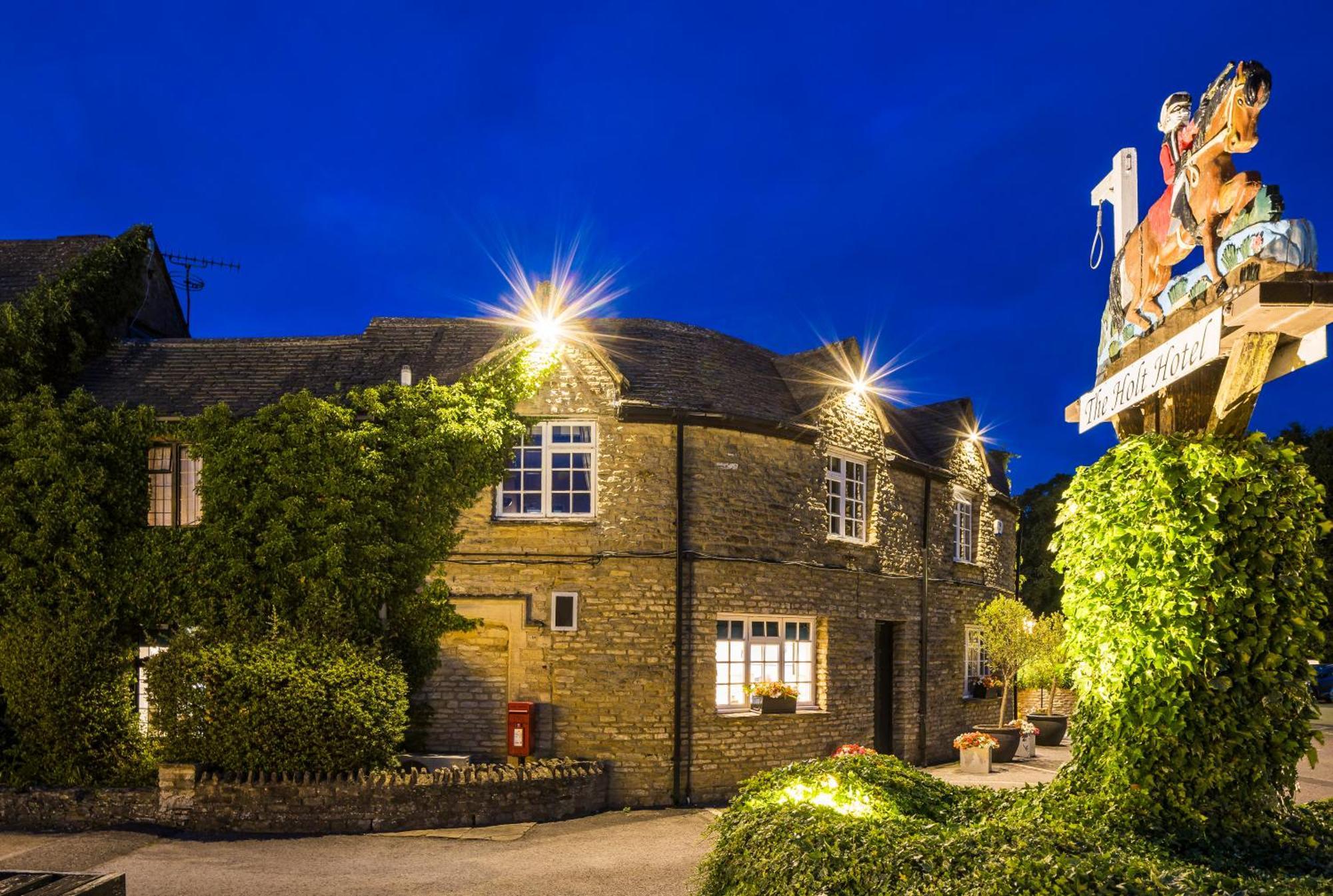 The Holt Hotel Steeple Aston