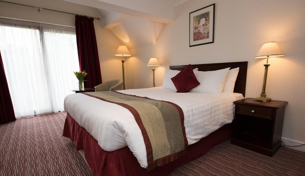 The Holt Hotel Steeple Aston