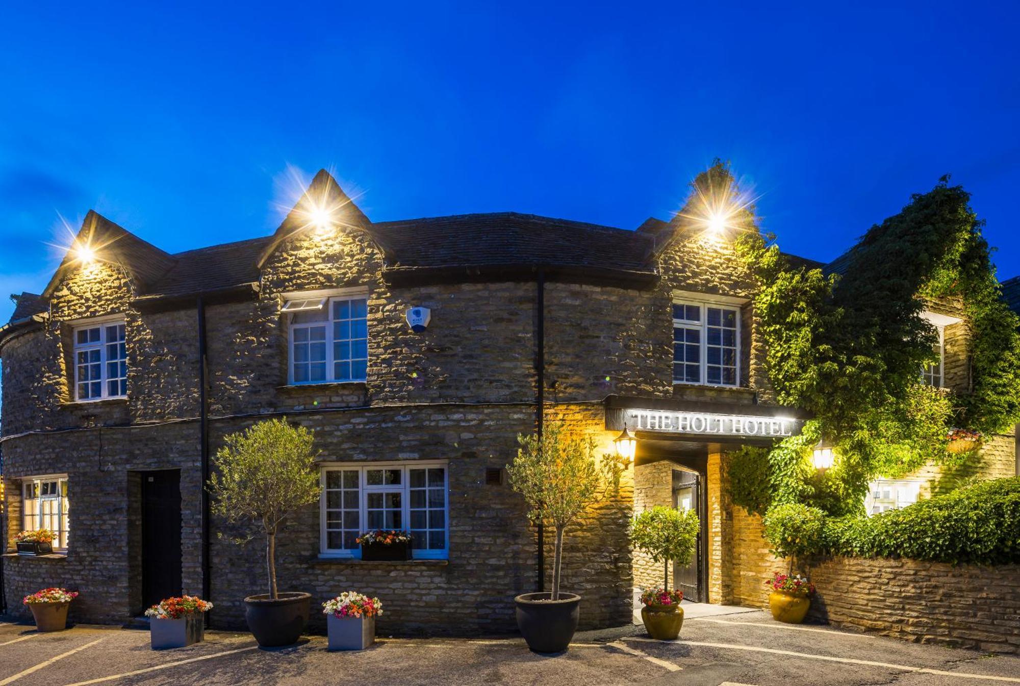 The Holt Hotel 3*